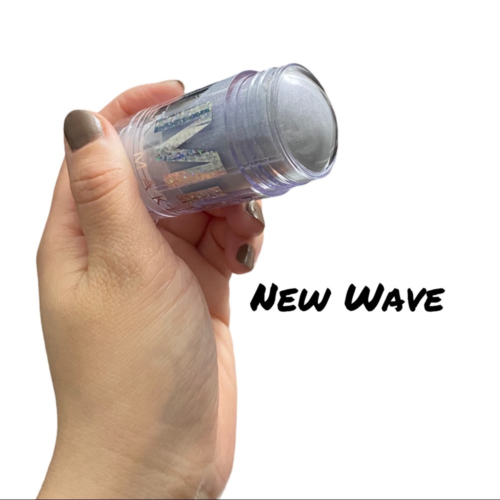 NEW WAVE Milk Makeup Holographic Stick - Picture 4 of 8